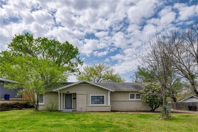 1604 Weiler Boulevard - Photo 1