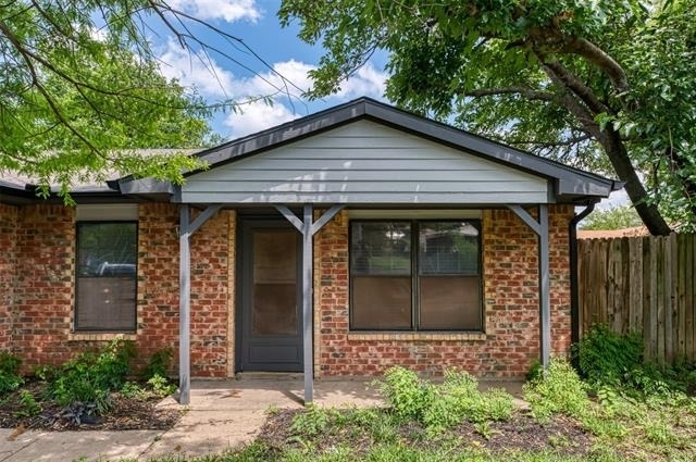 447 Vincent Street - Photo 5
