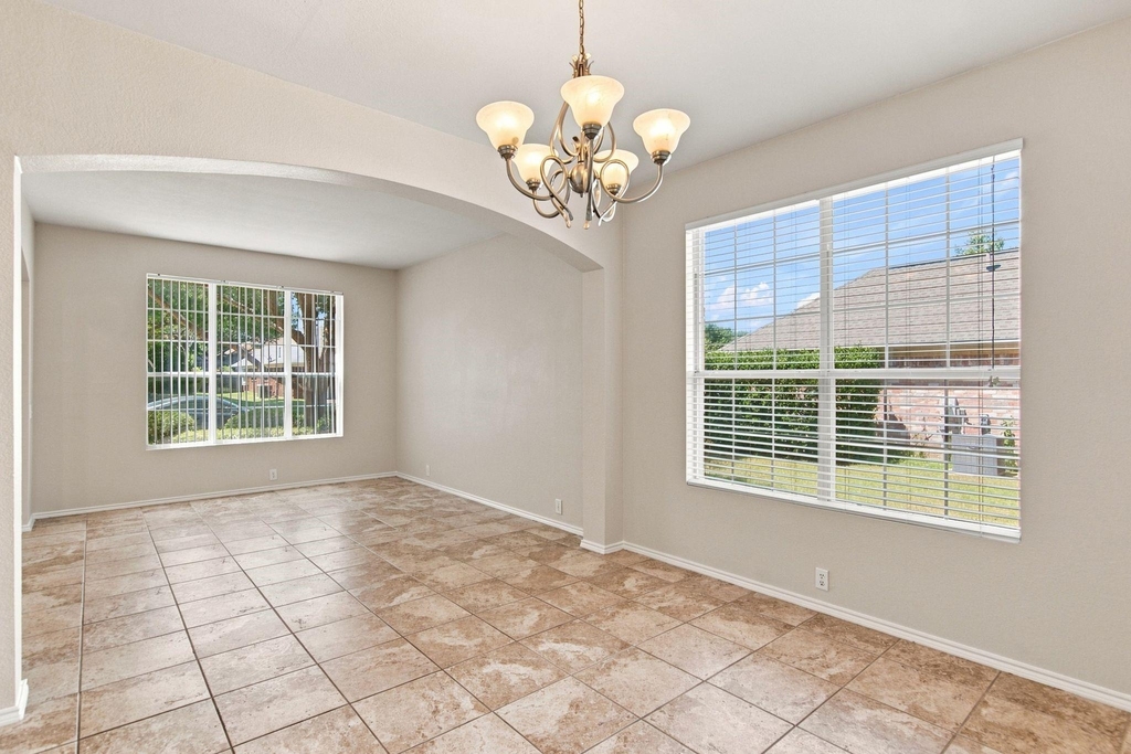 7212 Crabtree Lane - Photo 10
