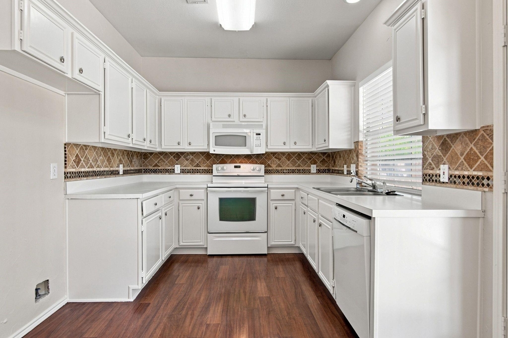 7212 Crabtree Lane - Photo 16