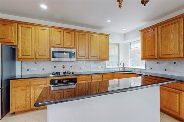 8609 Rugby Drive - Photo 12