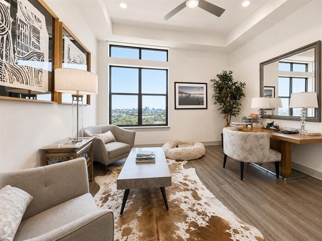 3330 Oak Grove Avenue - Photo 11