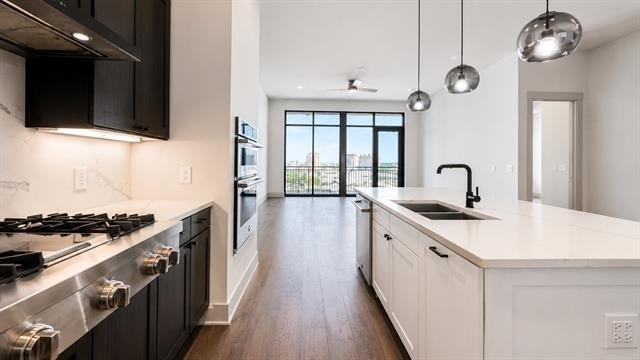 3330 Oak Grove Avenue - Photo 2