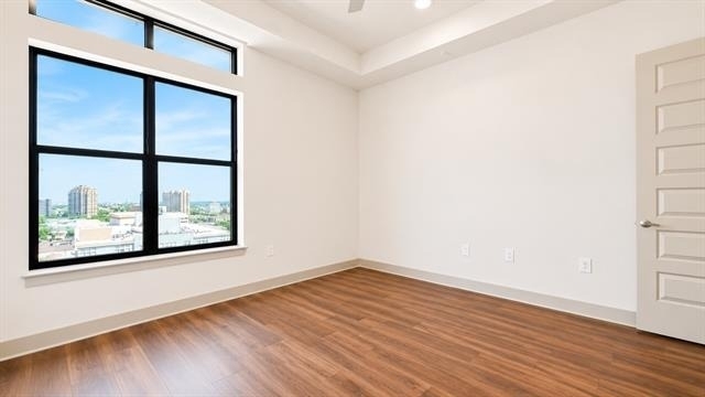 3330 Oak Grove Avenue - Photo 17