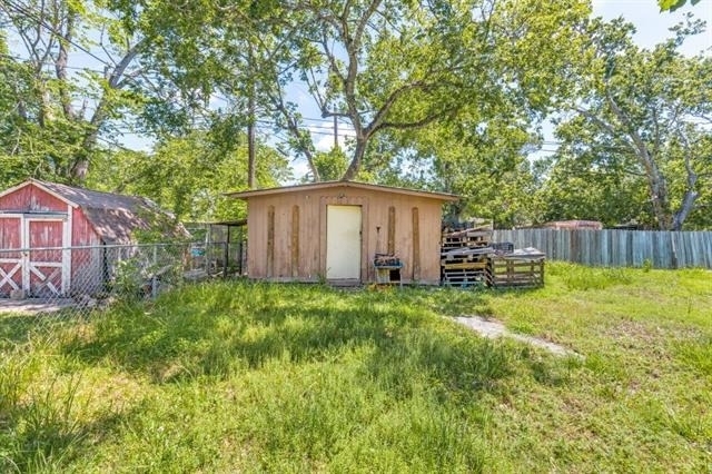 406 Vance Street - Photo 19