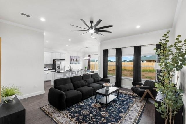 7627 Hudson Way - Photo 5