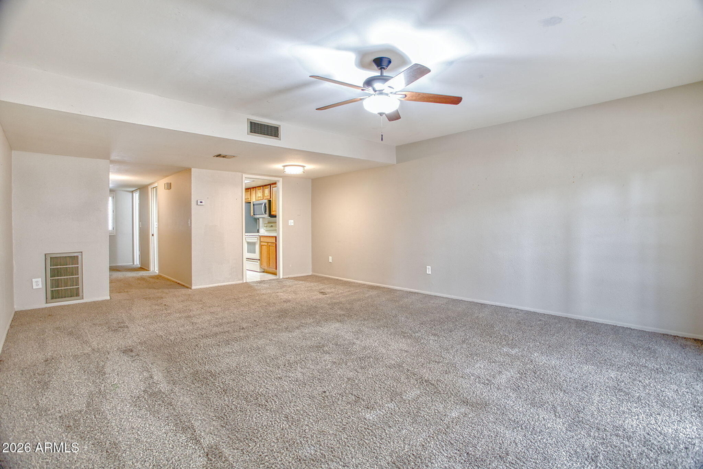 1907 W Belmont Avenue - Photo 7