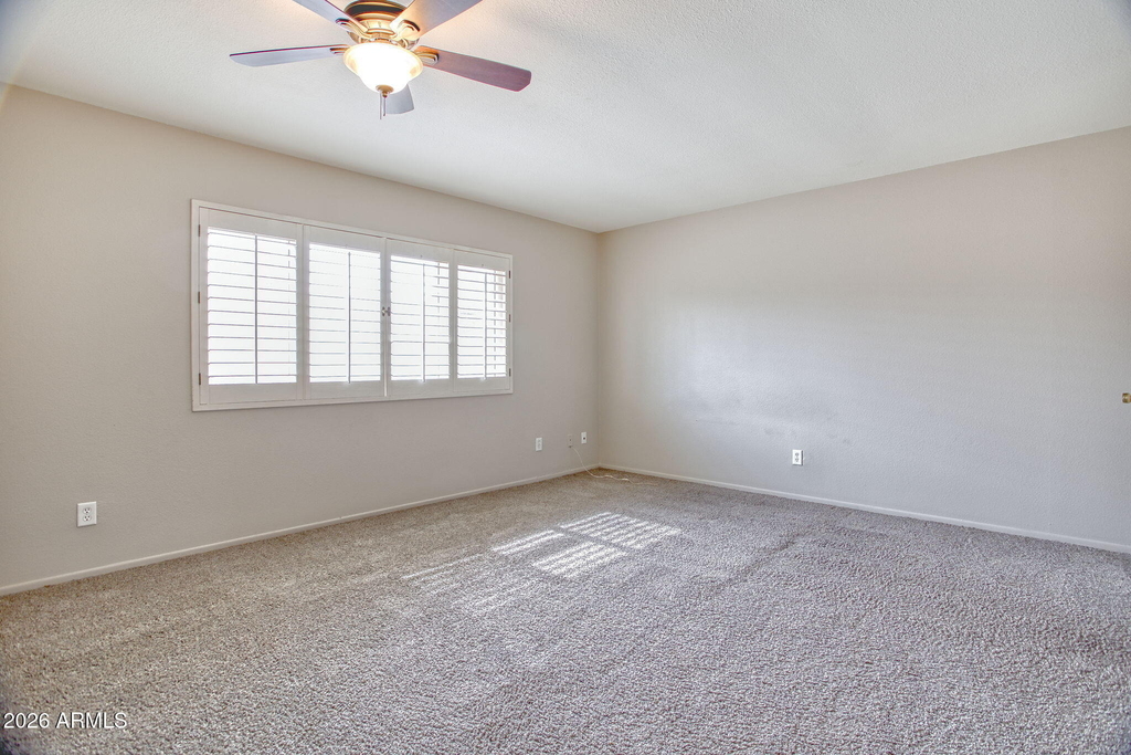 1907 W Belmont Avenue - Photo 22