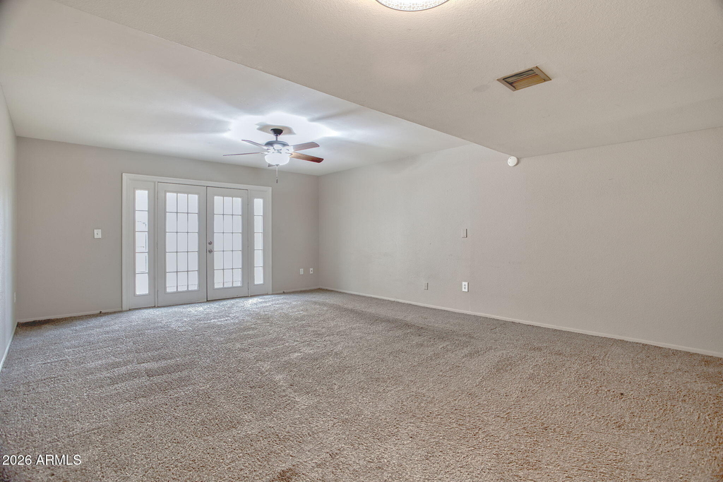 1907 W Belmont Avenue - Photo 5
