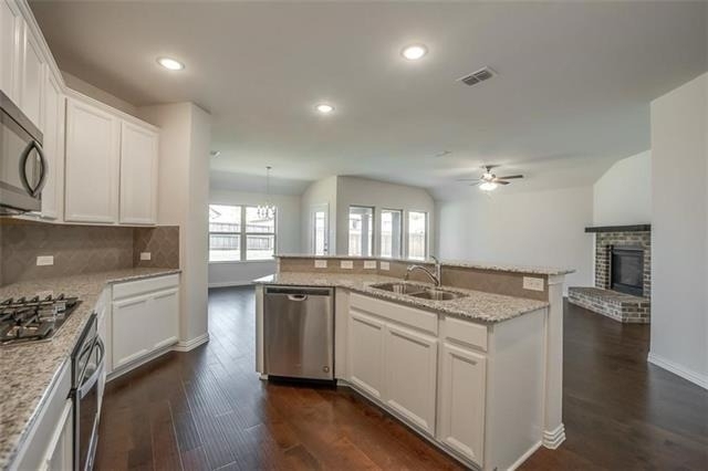 1829 Meadow Trail Lane - Photo 3