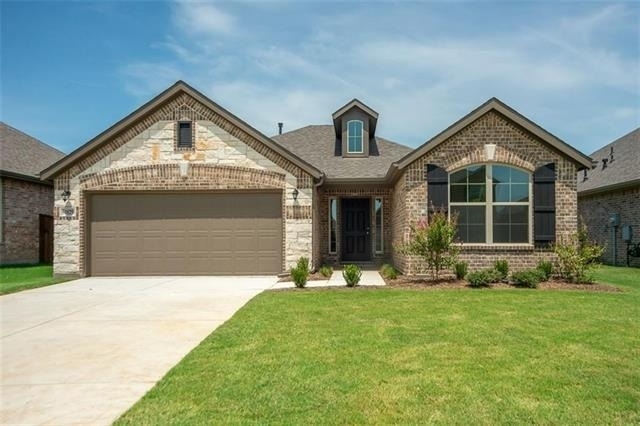 1829 Meadow Trail Lane - Photo 0