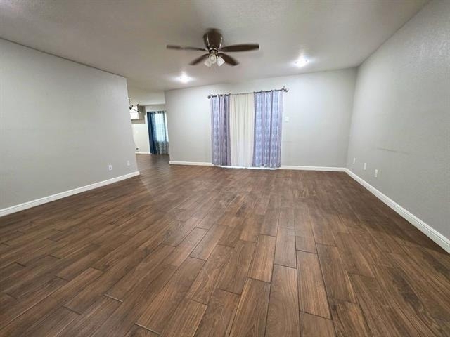 209 E Eller Avenue - Photo 2