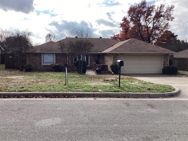 2841 Southridge Drive - Photo 0