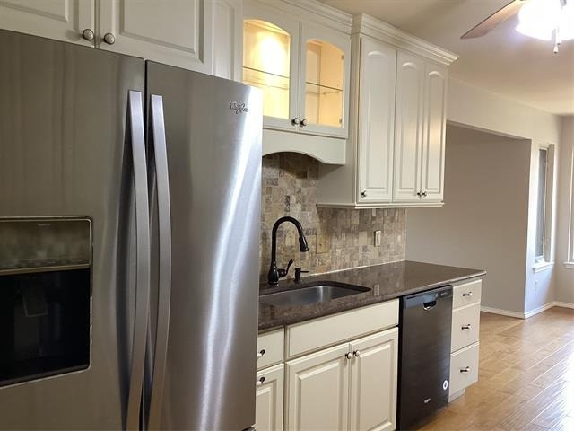 2841 Southridge Drive - Photo 3