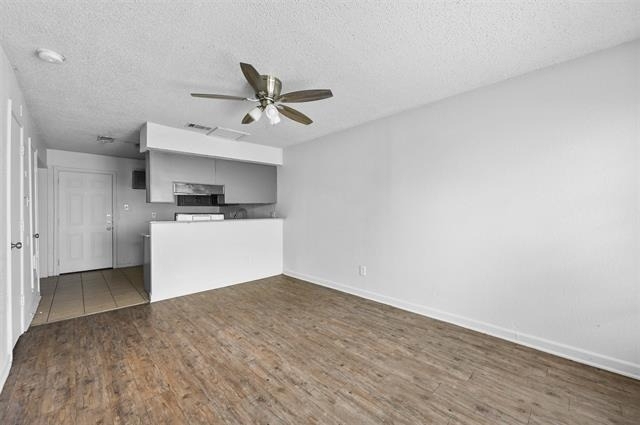4921 Miller Avenue - Photo 3
