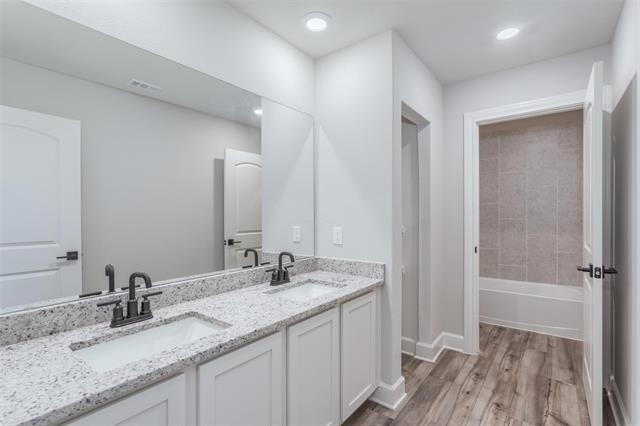 1905 Mckee Court - Photo 4