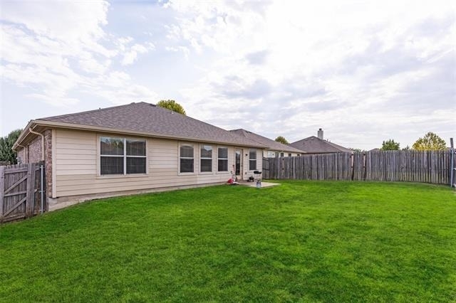 325 Crosscreek Drive - Photo 22