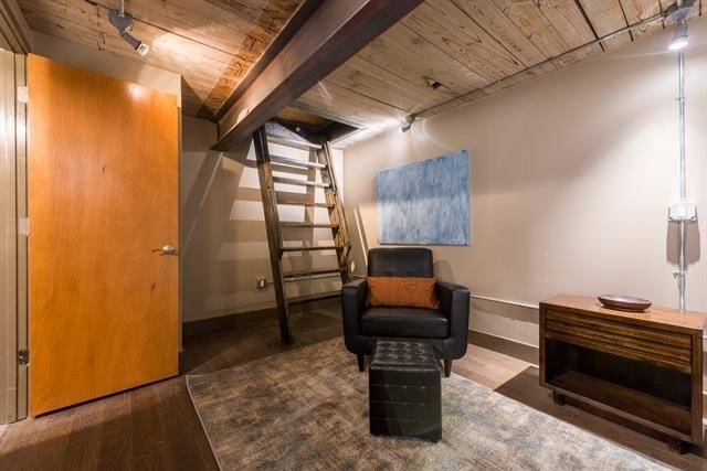 3100 Commerce Street - Photo 13