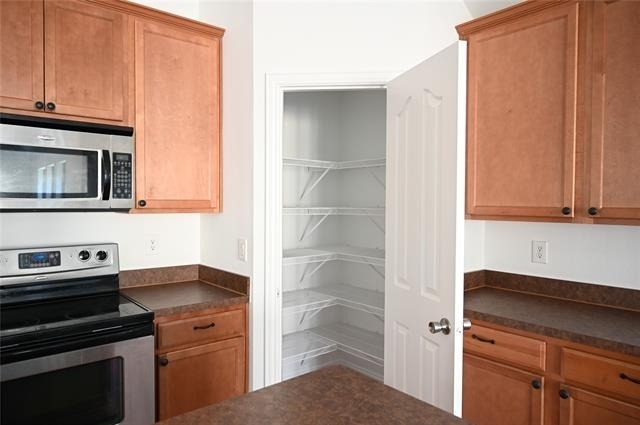 2204 Rockport Drive - Photo 7