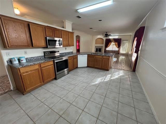 12928 Honey Locust Circle - Photo 3