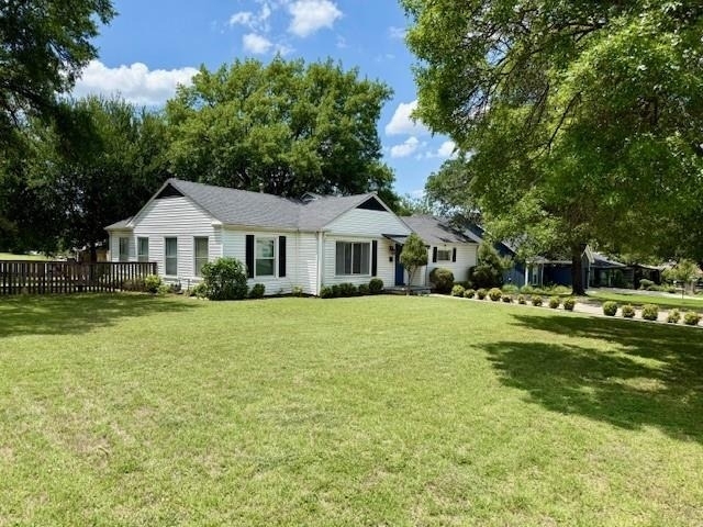 2816 Westridge Avenue - Photo 1