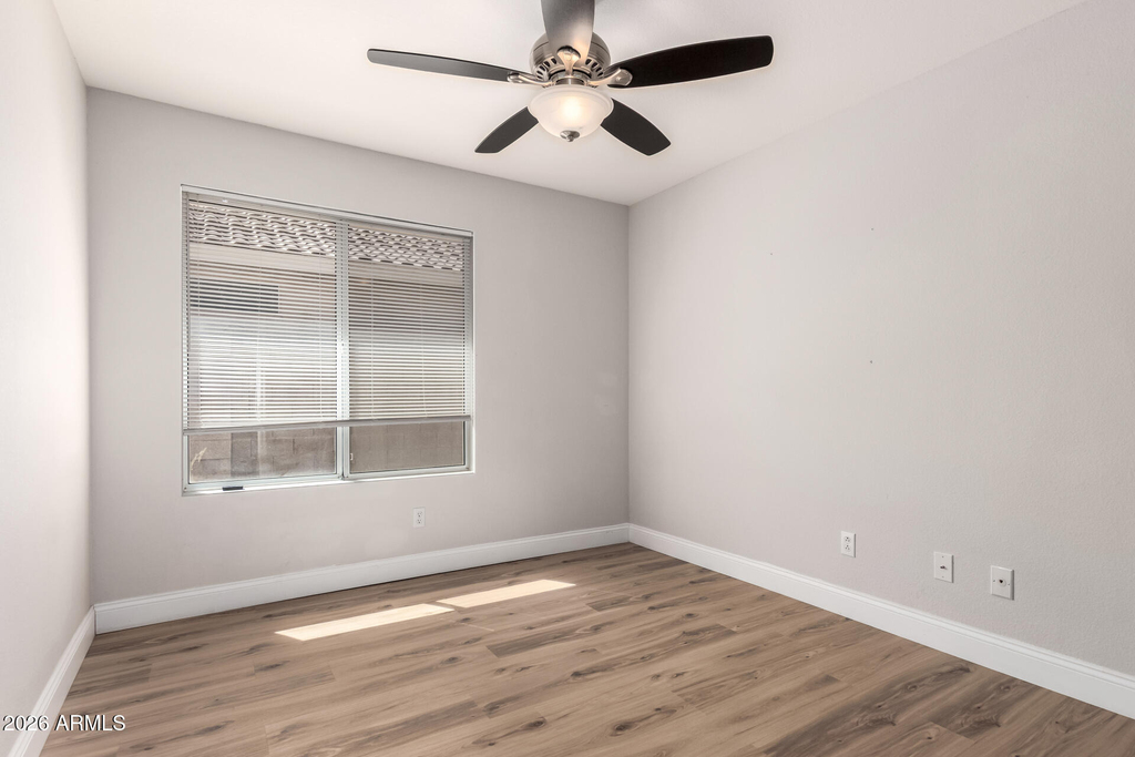 22027 N 73rd Avenue - Photo 11