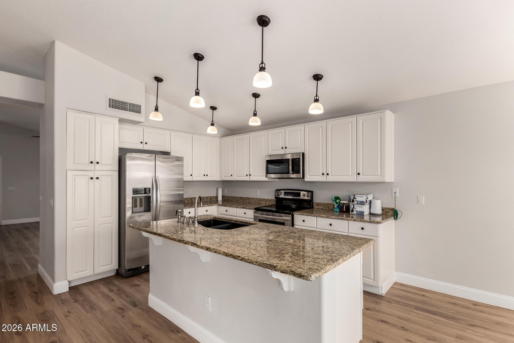 22027 N 73rd Avenue - Photo 3