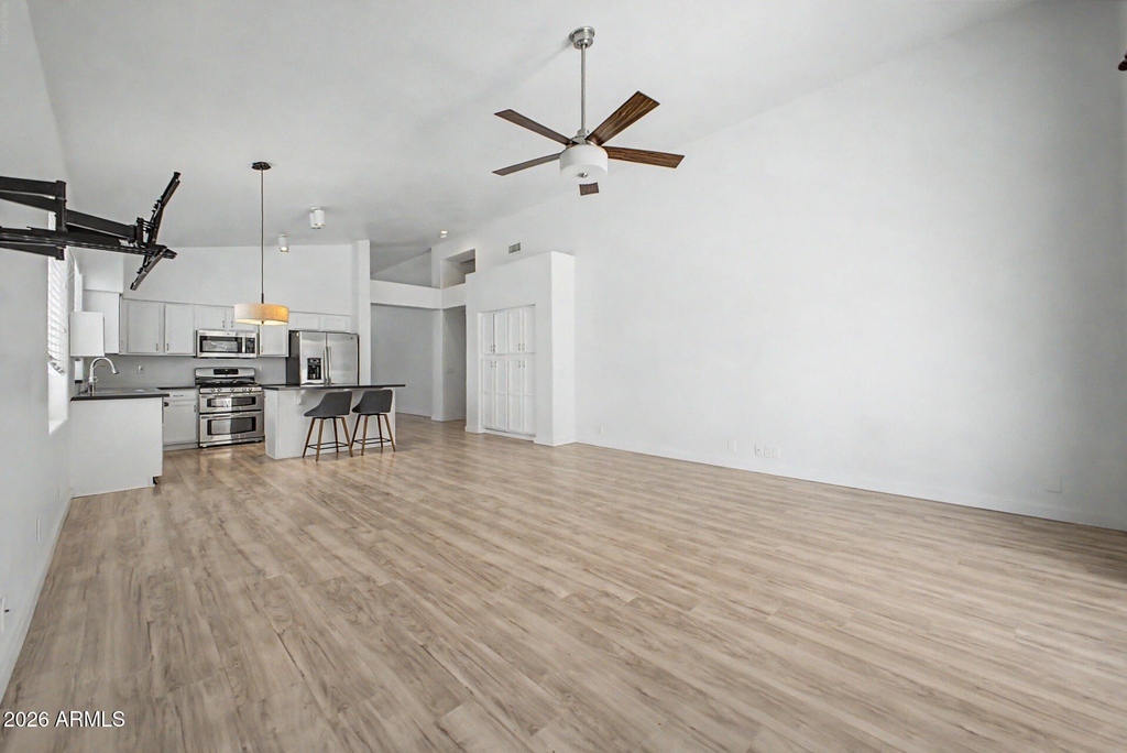 7251 E Lakeview Avenue - Photo 8