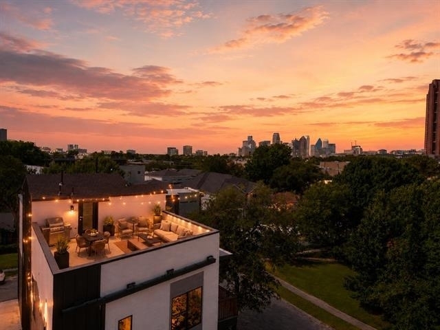 4605 Belmont Avenue - Photo 2