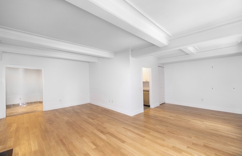 West 55th Street - Photo 3