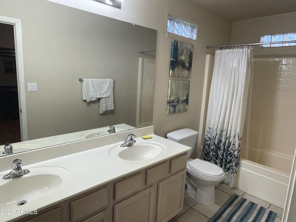 5665 W Galveston Street - Photo 14