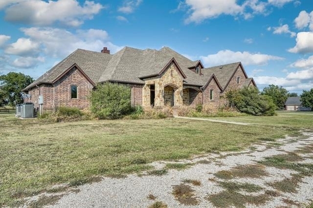 11445 Foutch Road - Photo 2