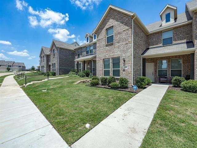 420 Milverton Drive - Photo 2