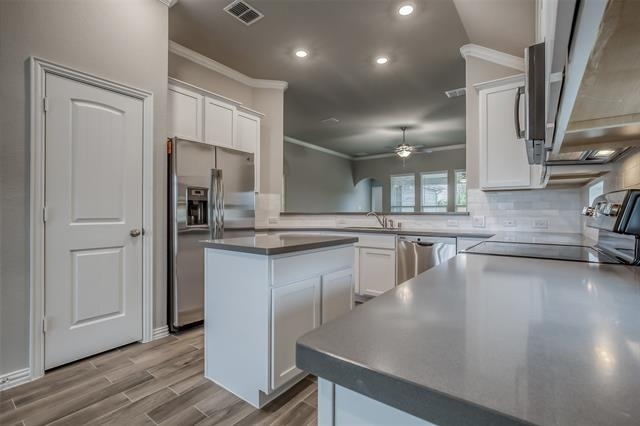 638 Devonshire Lane - Photo 7