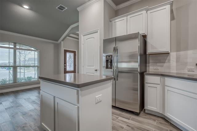 638 Devonshire Lane - Photo 9