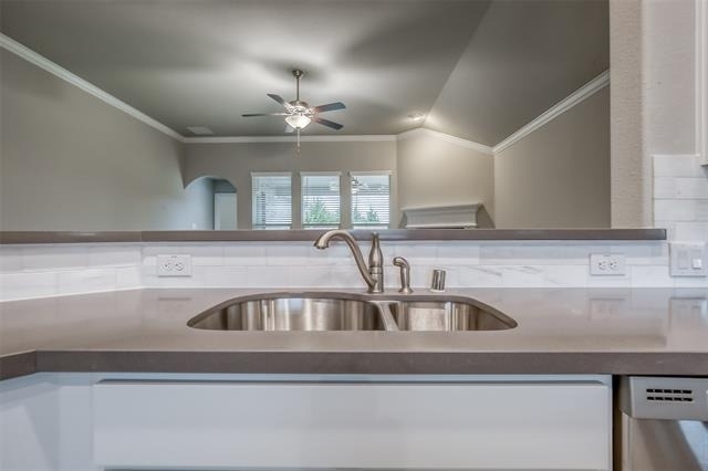 638 Devonshire Lane - Photo 18