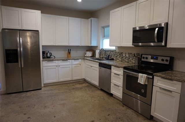 2811 Morning Avenue - Photo 1