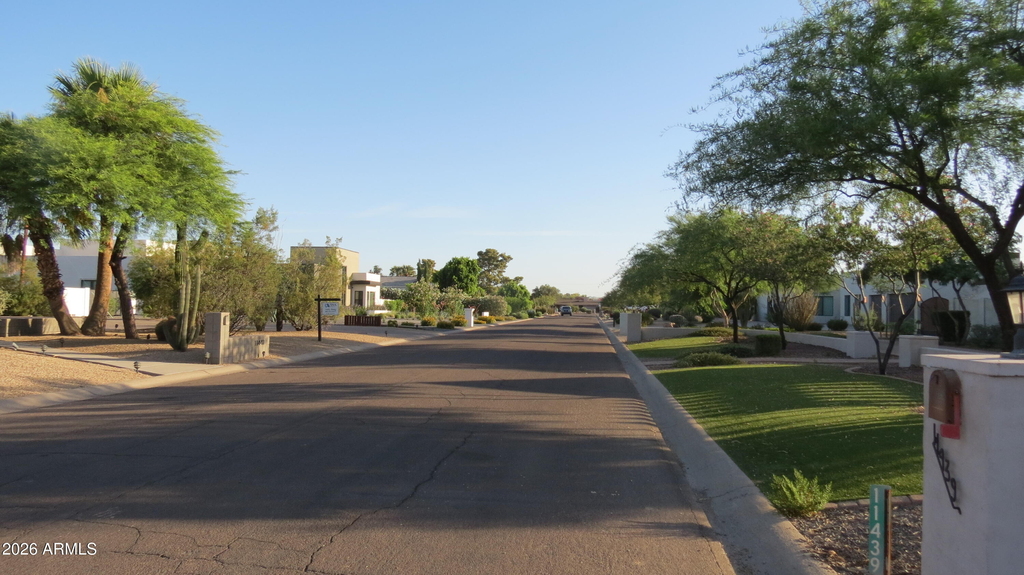 11440 N 65th Street - Photo 1