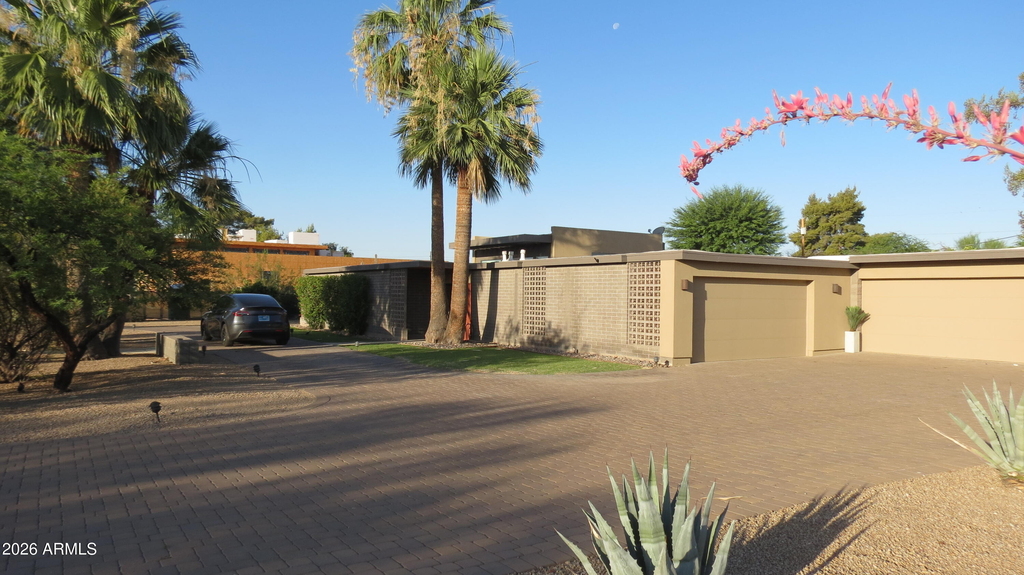 11440 N 65th Street - Photo 5