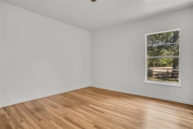 1403 Harpole Road E - Photo 18