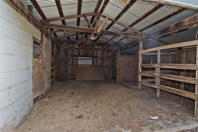 1403 Harpole Road E - Photo 20