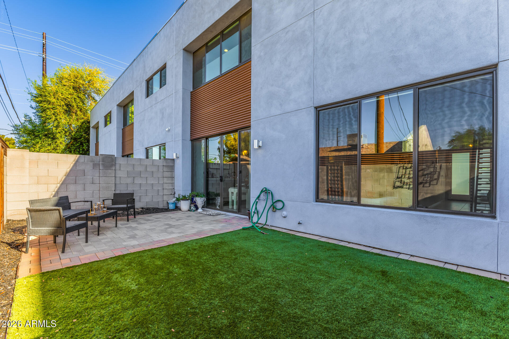 2740 E Roma Avenue - Photo 43