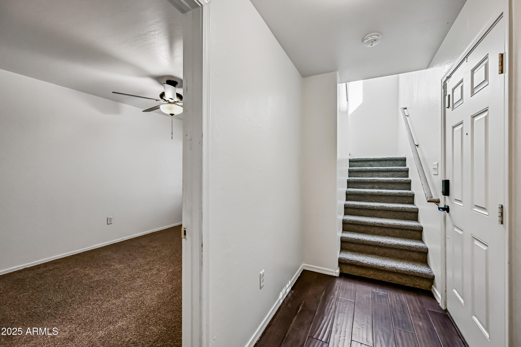 9233 E Neville Avenue - Photo 1