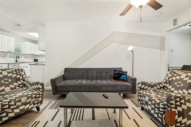 2214 Pine Street - Photo 6