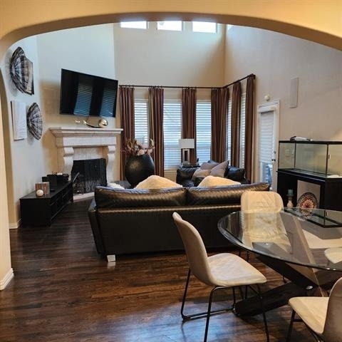 10082 Drawbridge Drive - Photo 4
