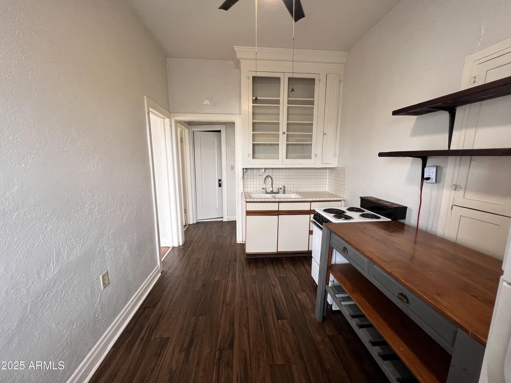 902 E Palm Lane - Photo 4