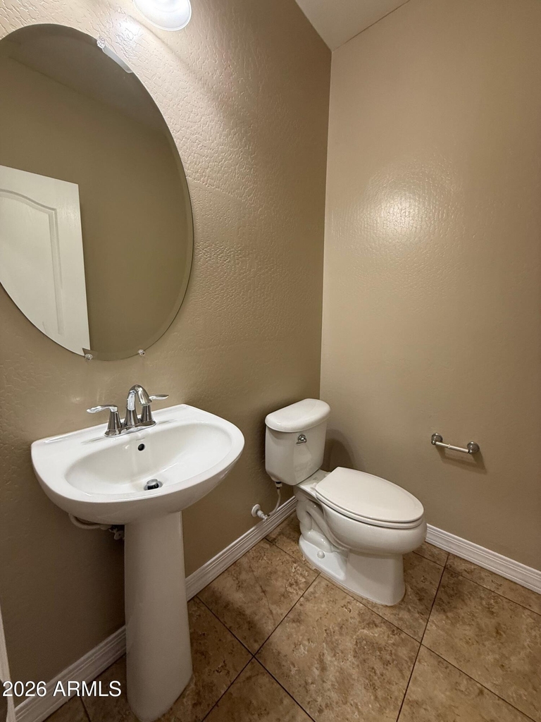 9020 W Nicolet Avenue - Photo 11