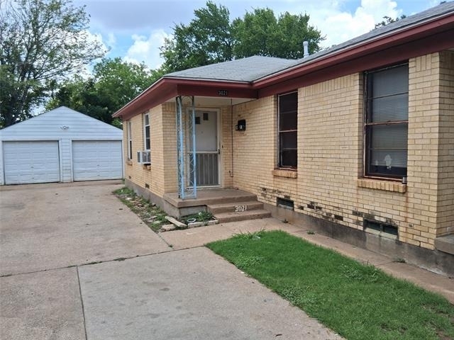 3019 Avon Street - Photo 0