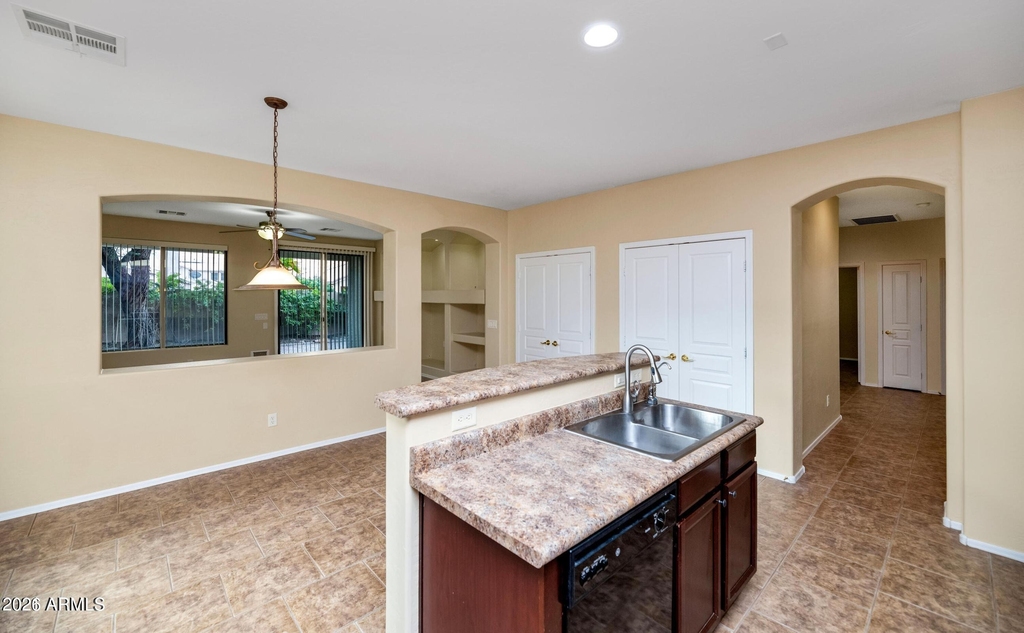6013 W Park View Lane - Photo 5