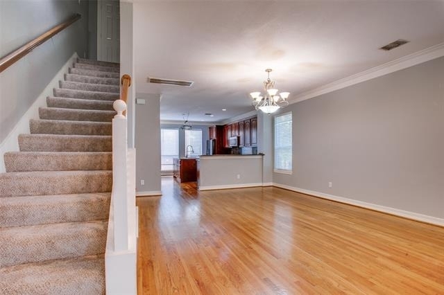 3951 N Hall Street - Photo 9